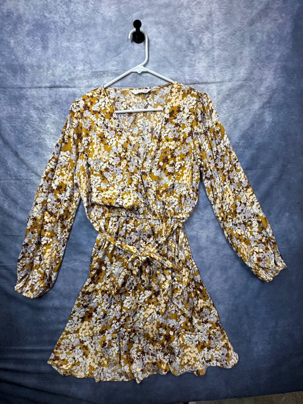 LC Lauren Conrad Ruffled Mini Faux‑Wrap Dress S Floral Boho Cottagecore Chic